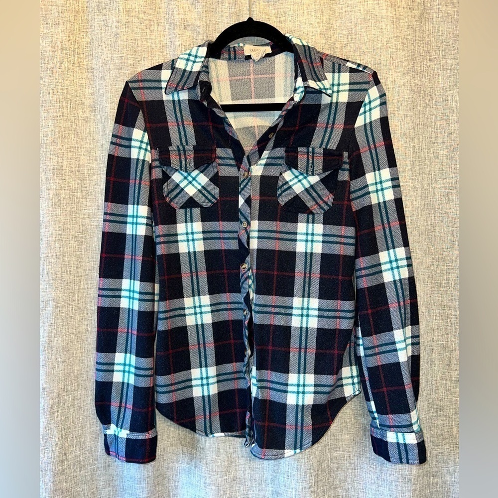 Passport Women’s Plaid Flannel Shirt | Size Small | Navy & Red | EUC